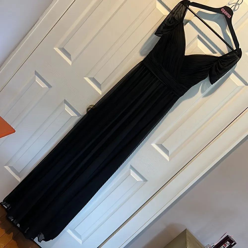 Kleinfeld Sleeveless A-Line/Princess Off The Shoulder Floor Length Dress Black
